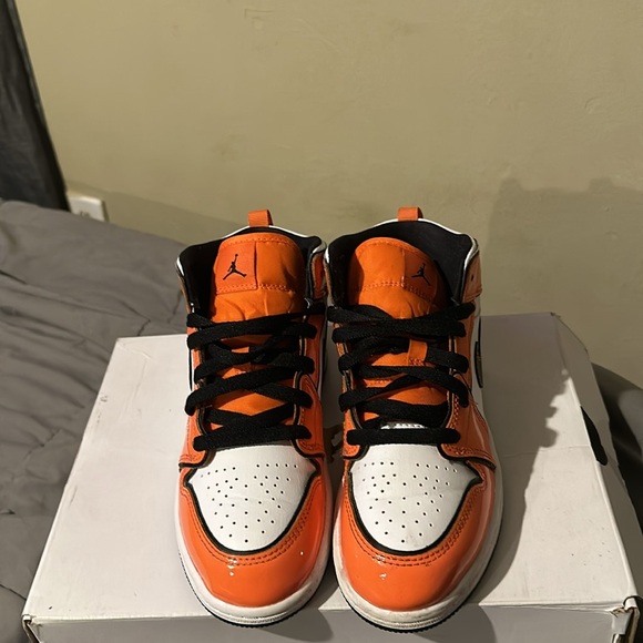 Kids sneakers - Picture 3 of 3